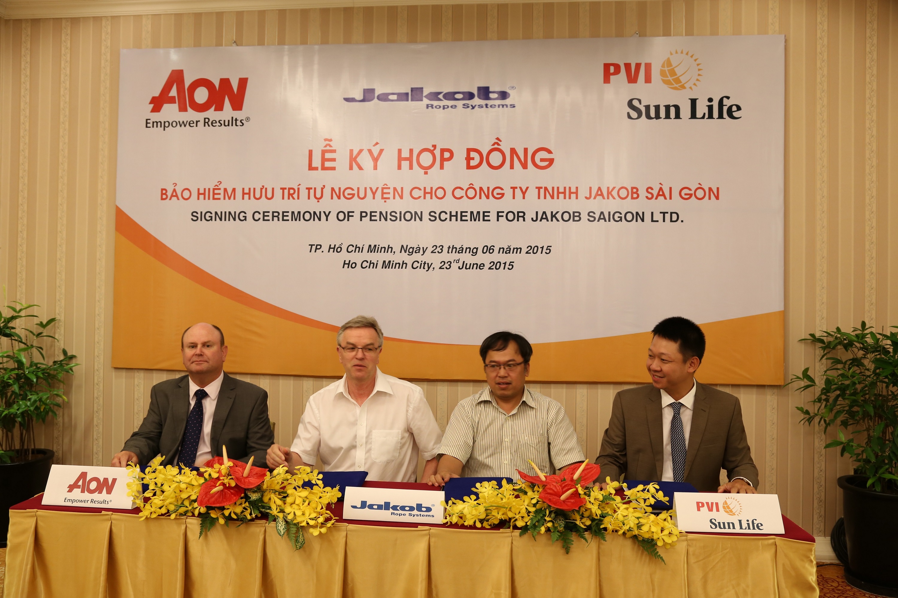 Công ty TNHH Jakob Sài Gòn ký hợp đồng Hưu trí PVI Sun Life